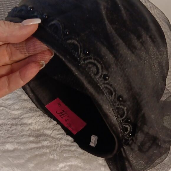 Mr Hi's Classic Beaded Pill Box Hat - Picture 4 of 7